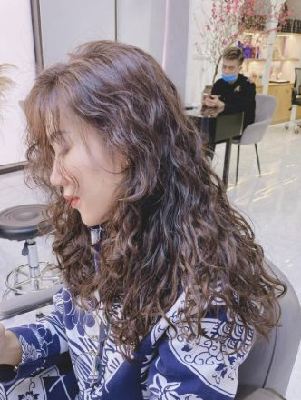 Kiểu tóc Uốn